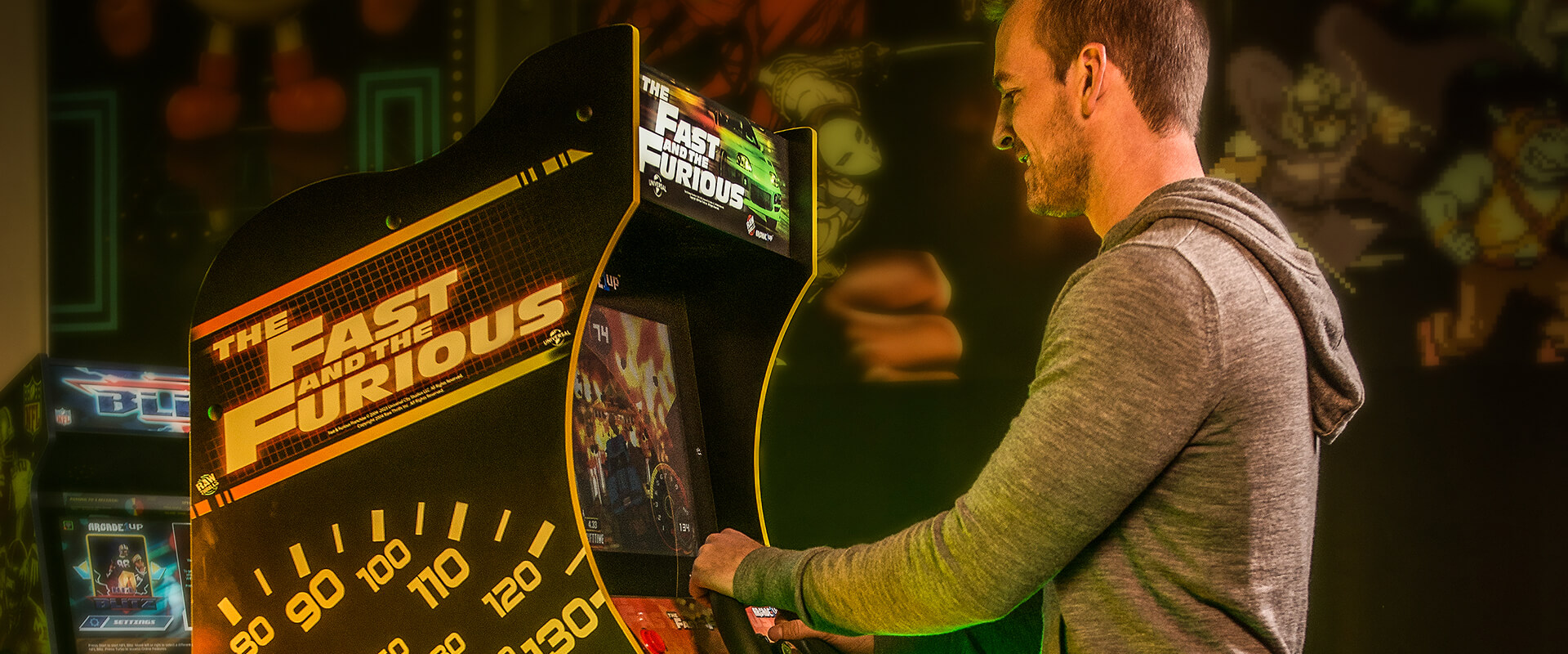 https://universalproductsexperiences.films.apps.nbcuni.com/storage/ff-arcade-desk-645d35c81e122.jpg