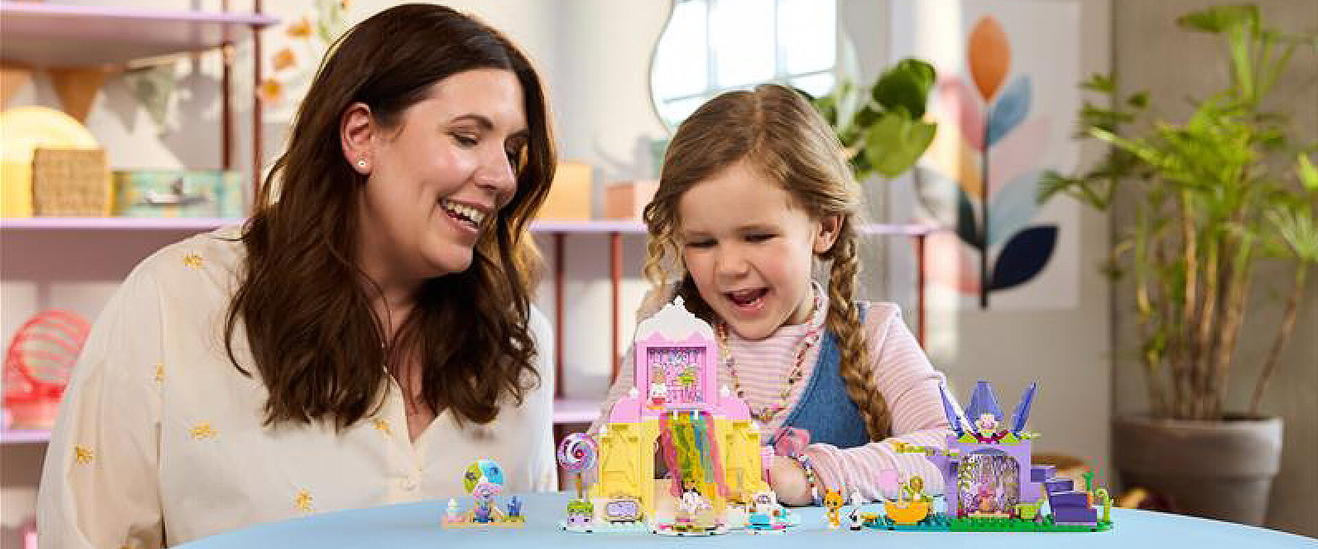 https://universalproductsexperiences.films.apps.nbcuni.com/storage/news-gabbys-dollhouse-lego-desktop-684335974a74b.jpg