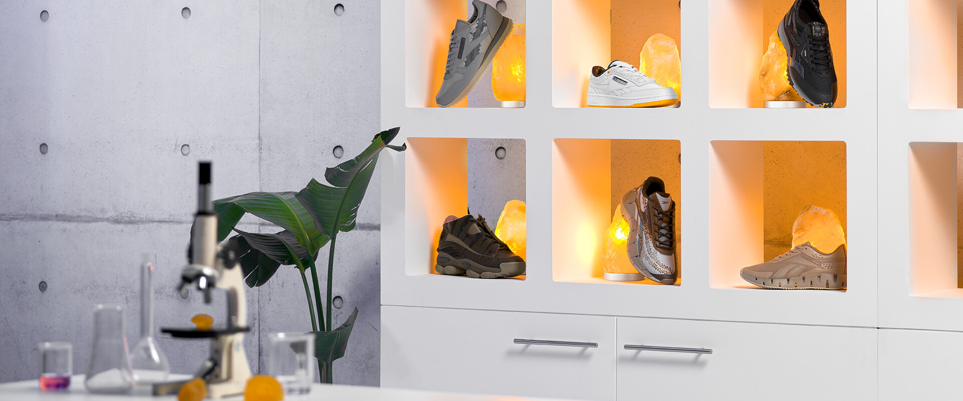 https://universalproductsexperiences.films.apps.nbcuni.com/storage/reebok-desktop-6323c073828ab.jpg